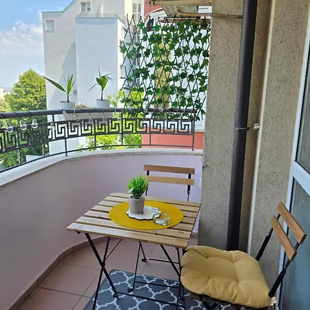 Azuria Apartment Burgas